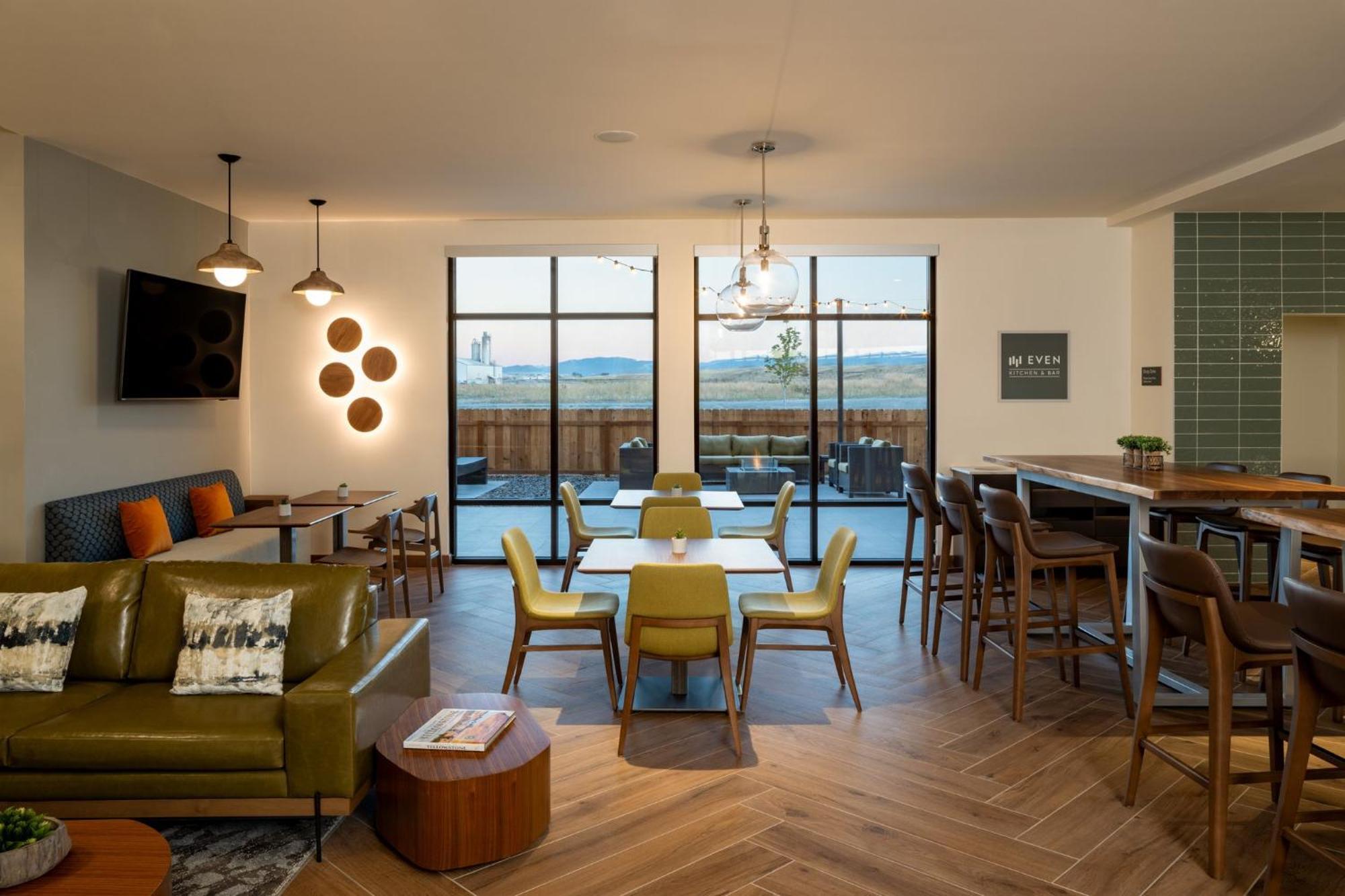 Even Hotel Bozeman Yellowstone Intl Arpt By Ihg Белгрейд Экстерьер фото
